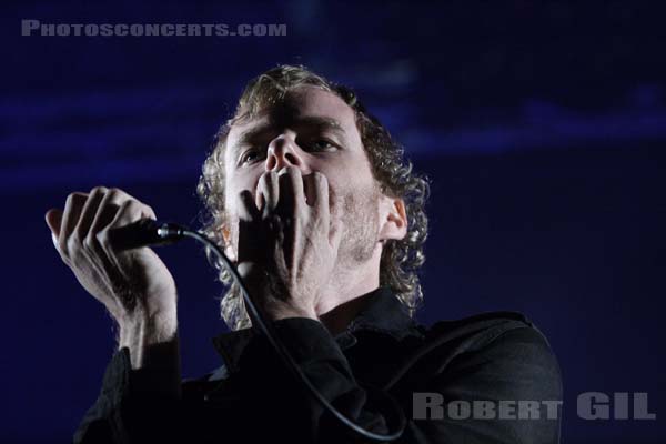 THE NATIONAL - 2005-08-12 - SAINT MALO - Fort de St Pere - 